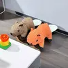 Коричневий